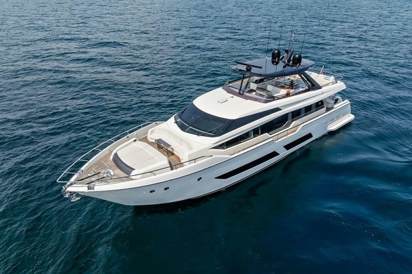 THE BRASS RING 85ft Ferretti Yachts Yacht For Sale