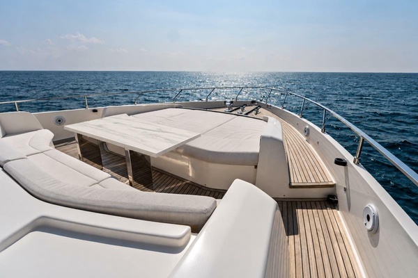 THE BRASS RING 85ft Ferretti Yachts Yacht For Sale