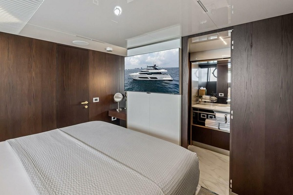 THE BRASS RING 85ft Ferretti Yachts Yacht For Sale