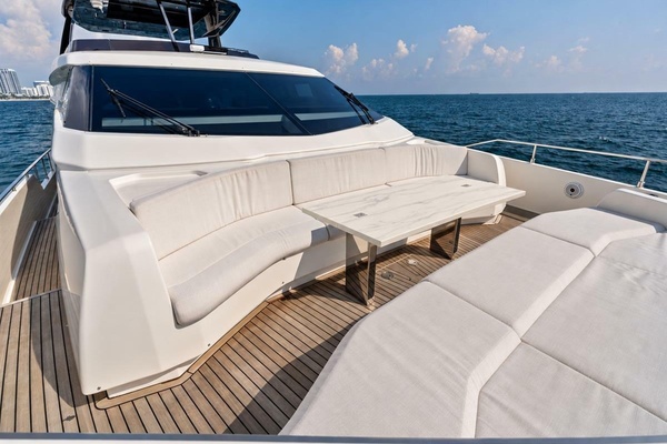 THE BRASS RING 85ft Ferretti Yachts Yacht For Sale