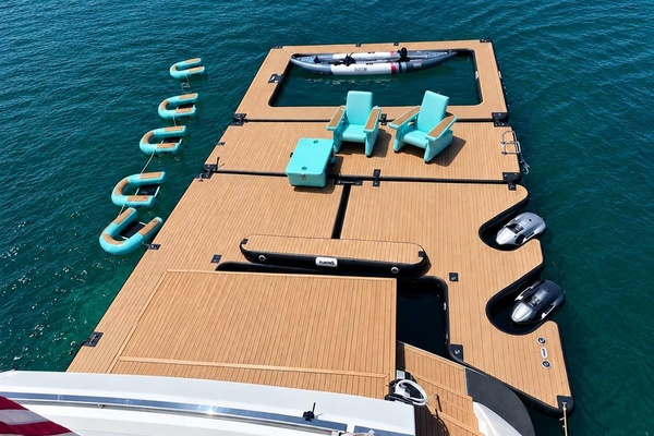 THE BRASS RING 85ft Ferretti Yachts Yacht For Sale