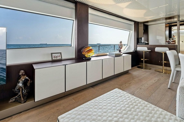 THE BRASS RING 85ft Ferretti Yachts Yacht For Sale