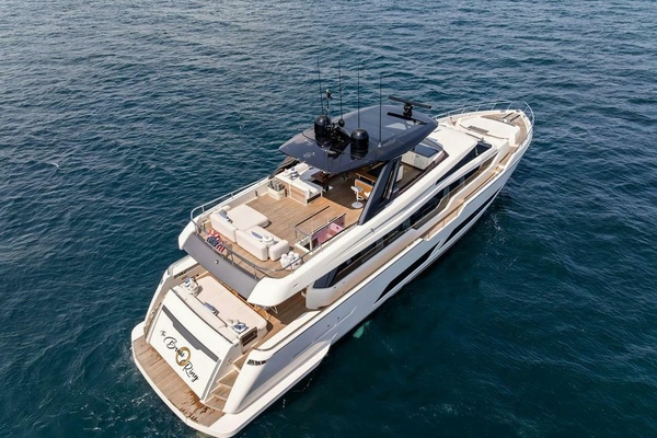 THE BRASS RING 85ft Ferretti Yachts Yacht For Sale