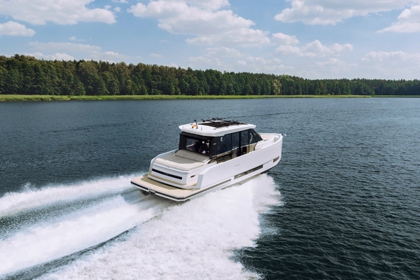 36-ft-De Antonio-2027-D36 Cabin- Naples Florida United States  yacht for sale