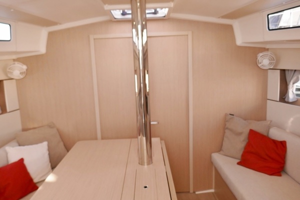 Wanderer 38ft Beneteau Yacht For Sale
