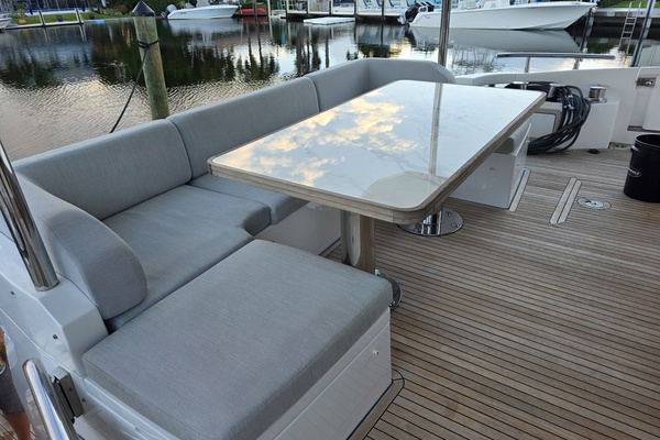 Ciao Bella 72ft Azimut Yacht For Sale