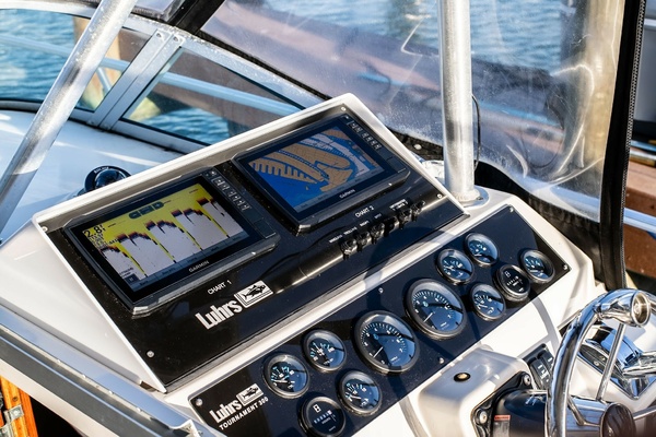 Island Girl 30ft Luhrs Yacht For Sale