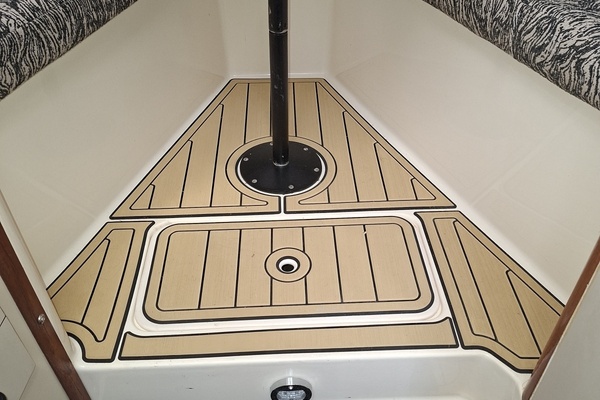 Island Girl 30ft Luhrs Yacht For Sale