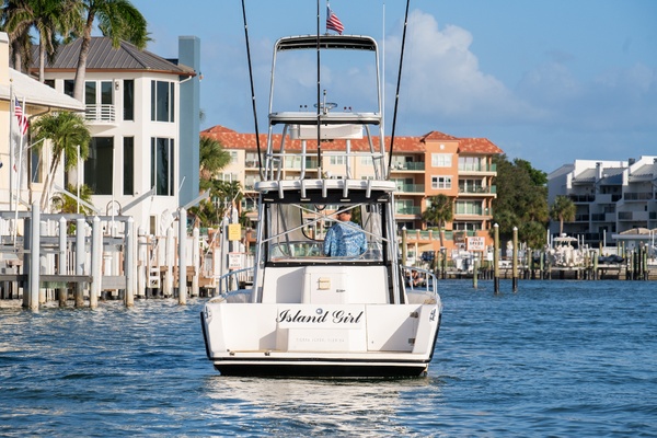 Island Girl 30ft Luhrs Yacht For Sale