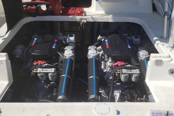 Island Girl 30ft Luhrs Yacht For Sale