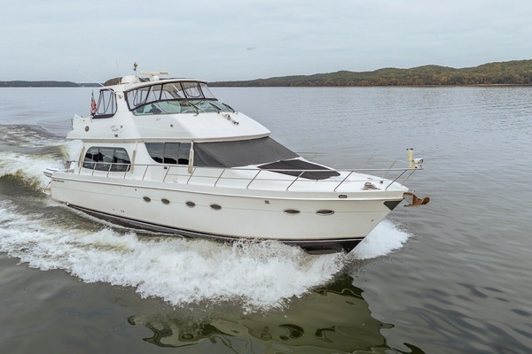 59FT (18M) CARVER