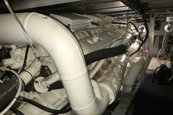 Sea Islander II 53ft Hatteras Yacht For Sale