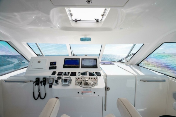 2012 Cabo 40 Express 