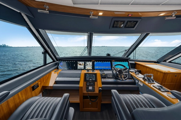 2025 Riviera 72