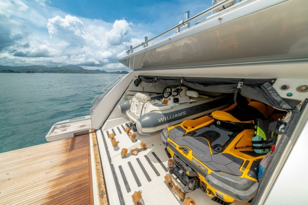 Carpe Diem 77ft Azimut Yacht For Sale