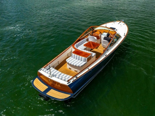 Tira Bella 30ft Hinckley Yacht For Sale