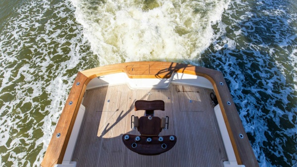 Badonkadonk 76ft Whiticar Yacht For Sale
