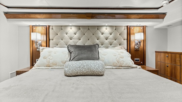 Share E 72ft Viking Yacht For Sale