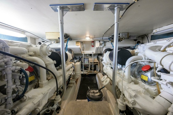 MEMBERS ONLY 56ft Ocean Yachts Yacht For Sale