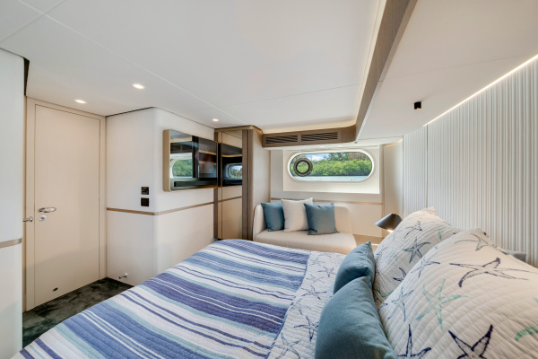 MEGNIFICENT 60ft Azimut Yacht For Sale