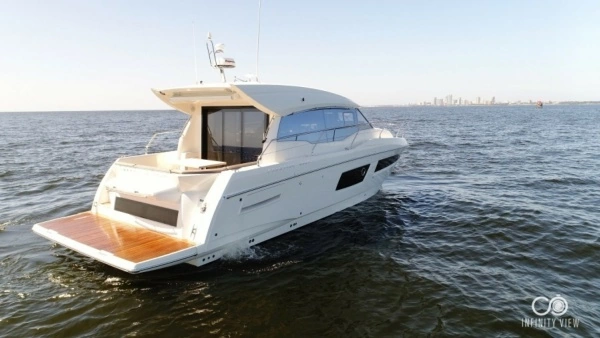 2018 Prestige 46