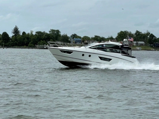 Beneteau Gran Turismo 40 Yacht For Sale
