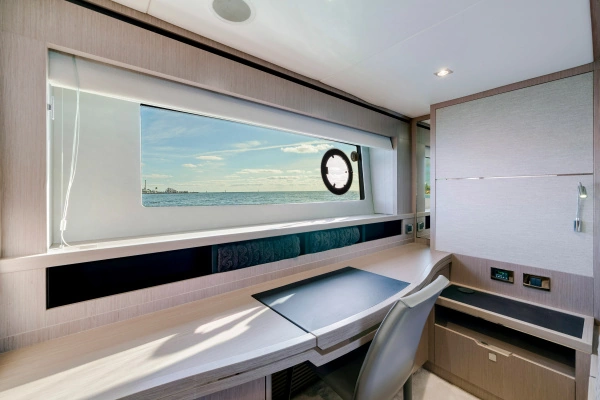 2018 Sunseeker 68