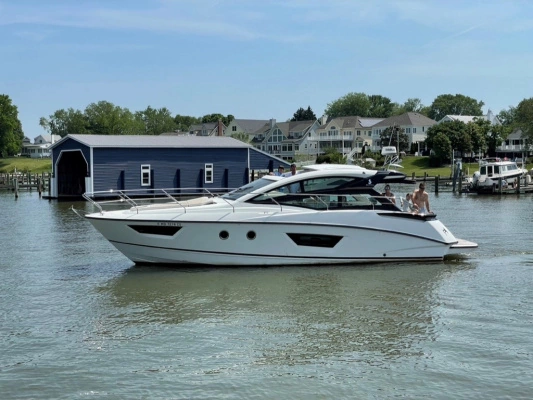 Beneteau Gran Turismo 40 Yacht For Sale