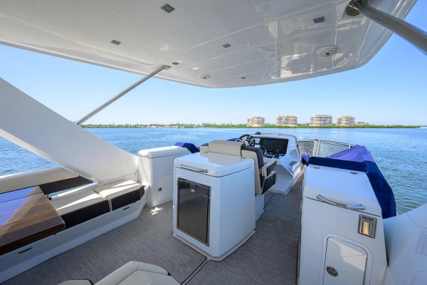 Cruisers Yachts 60 Fly Yacht For Sale