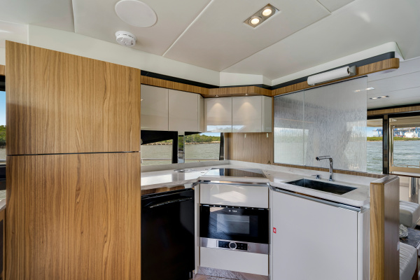 60ft Absolute Yacht For Sale
