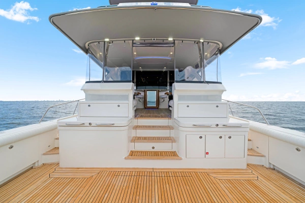 2025 Riviera 72