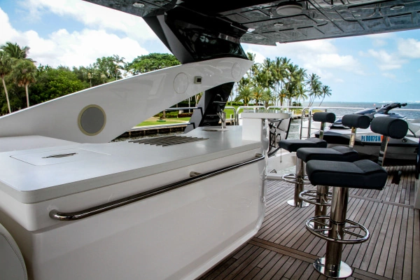 Sunseeker 28 Metre Yacht Yacht For Sale