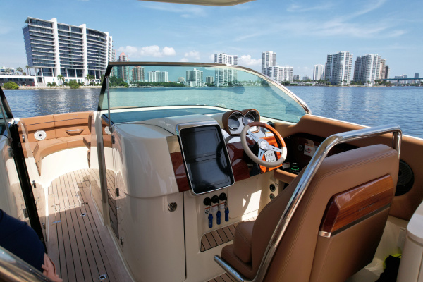 35ft Chris Craft Yacht For Sale