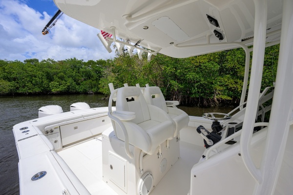 SWEET MELISSA 31ft Regulator Yacht For Sale