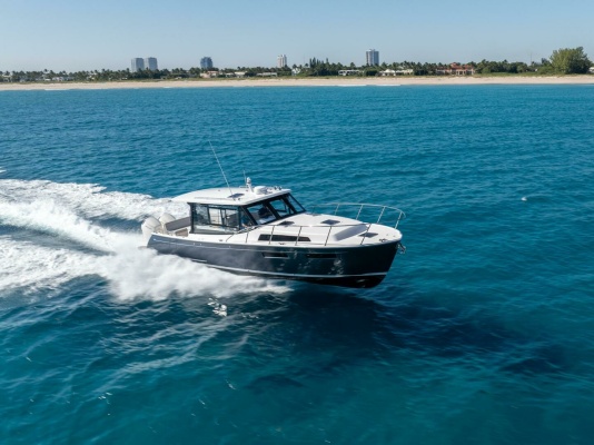 In Stock MJM 42 005 47ft MJM Yacht For Sale