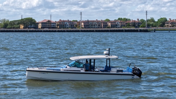 37ft Axopar Yacht For Sale