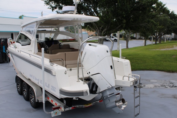 30ft Nimbus Yacht For Sale