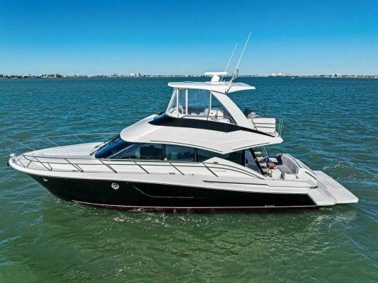 2016 Tiara Yachts 50