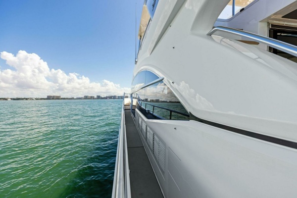 2018 Princess Y75 Motor Yacht
