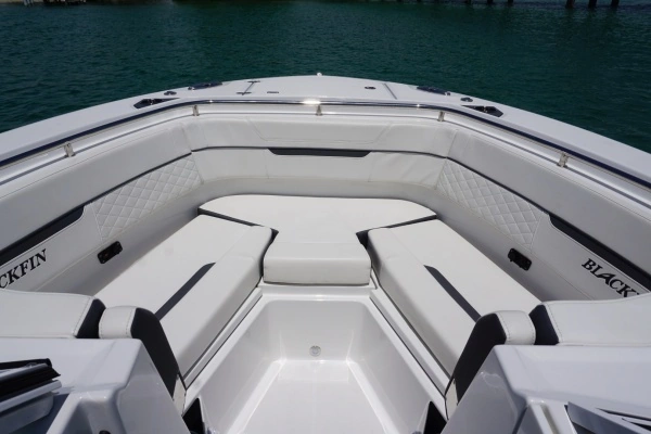 2023 Blackfin 27