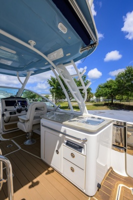 Boston Whaler 32 - Veronica