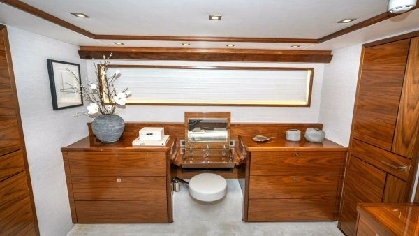 Viking 90C Yacht For Sale