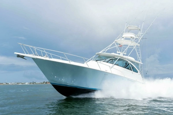 2015 Viking 52