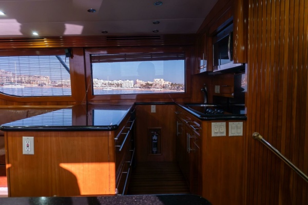 Sinyorita Salada 60ft Hatteras Yacht For Sale