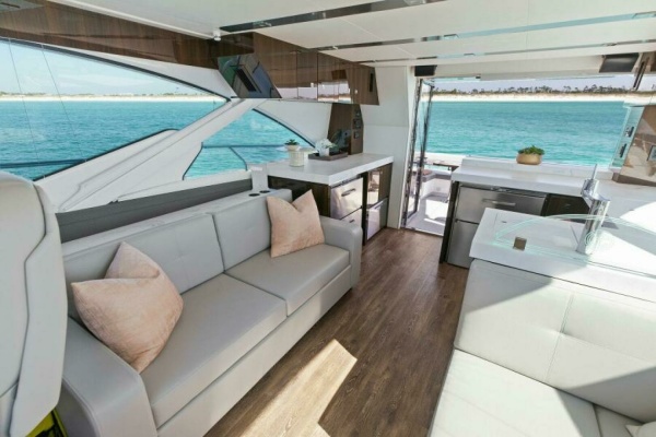 Miss Tracy Lane 60ft Cruisers Yachts Yacht For Sale