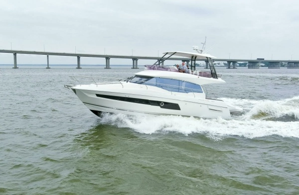 2023 Prestige 46