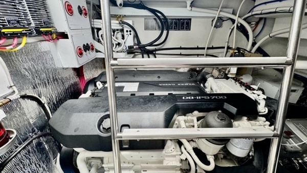 Past Time 50ft Cruisers Yachts Yacht For Sale