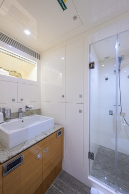 Midnight Moon 85ft Horizon Yacht For Sale
