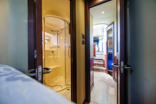 2006 Sea Ray 52