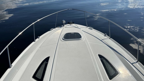 Andrews Place 33ft Sea Ray Yacht For Sale